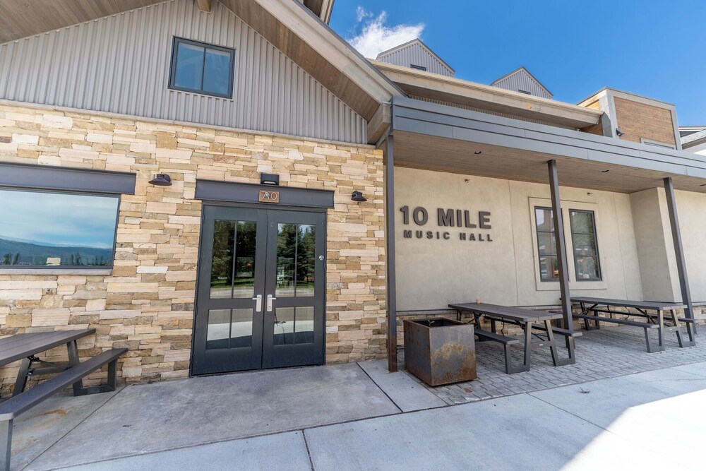 Mountain Side Condominiums 152, Building H