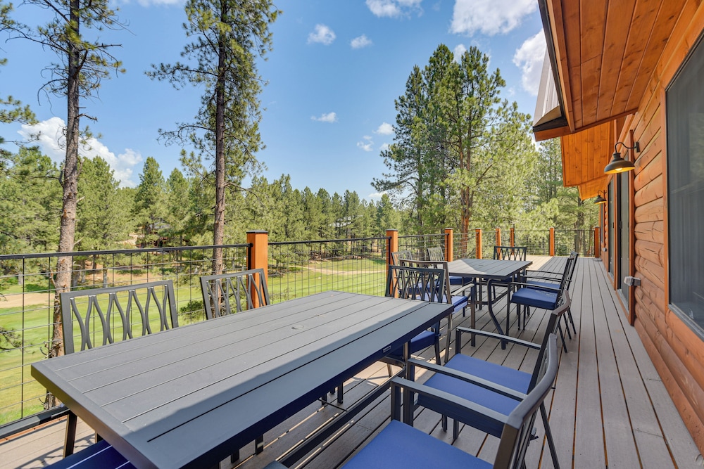 3 Mi to Resort: Year-round Angel Fire Getaway!