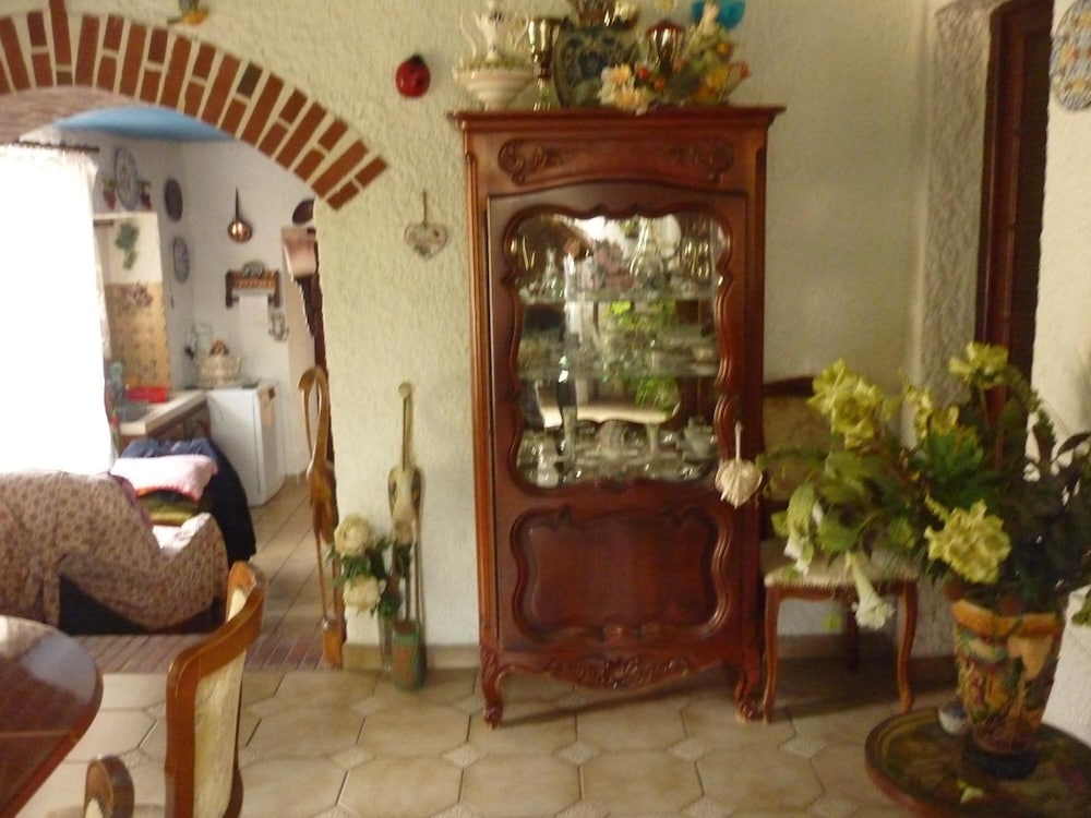 Domaine de la Rode Buze view 3