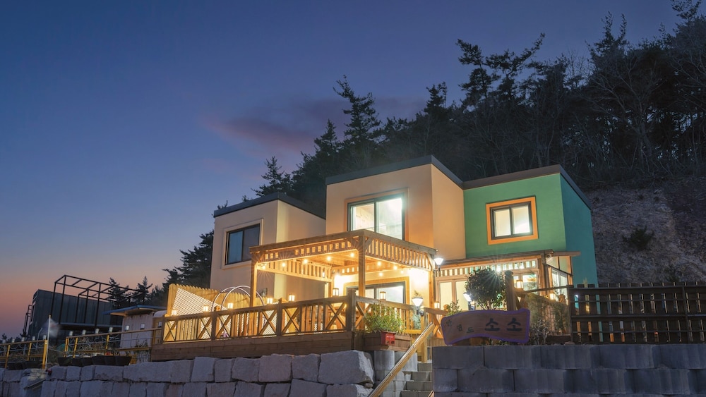 Taean Anmyeondo Soso Private Pension