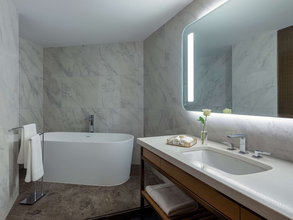 Sofitel İstanbul Taksim - Image 6