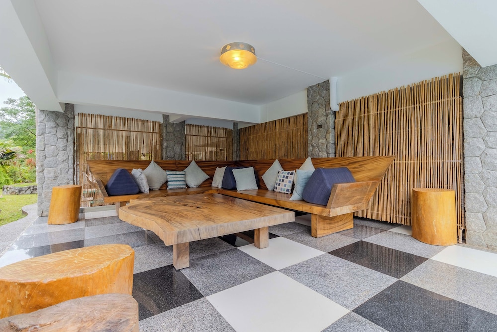 6BR Villa Huge Pool & Mountain View V89