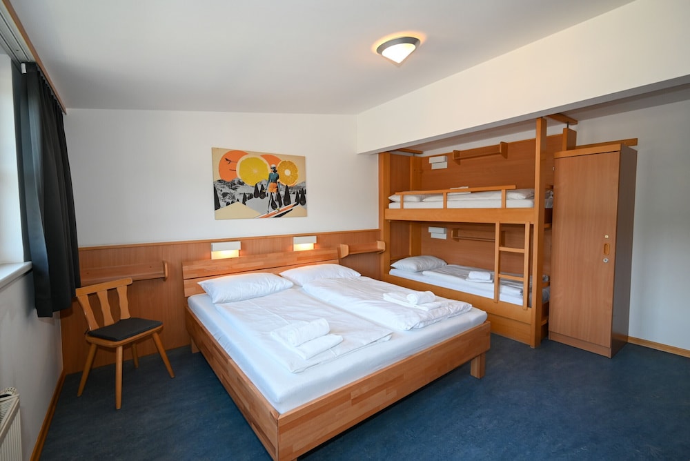 Schmitten 27 - Room 9 200m From ski Lift