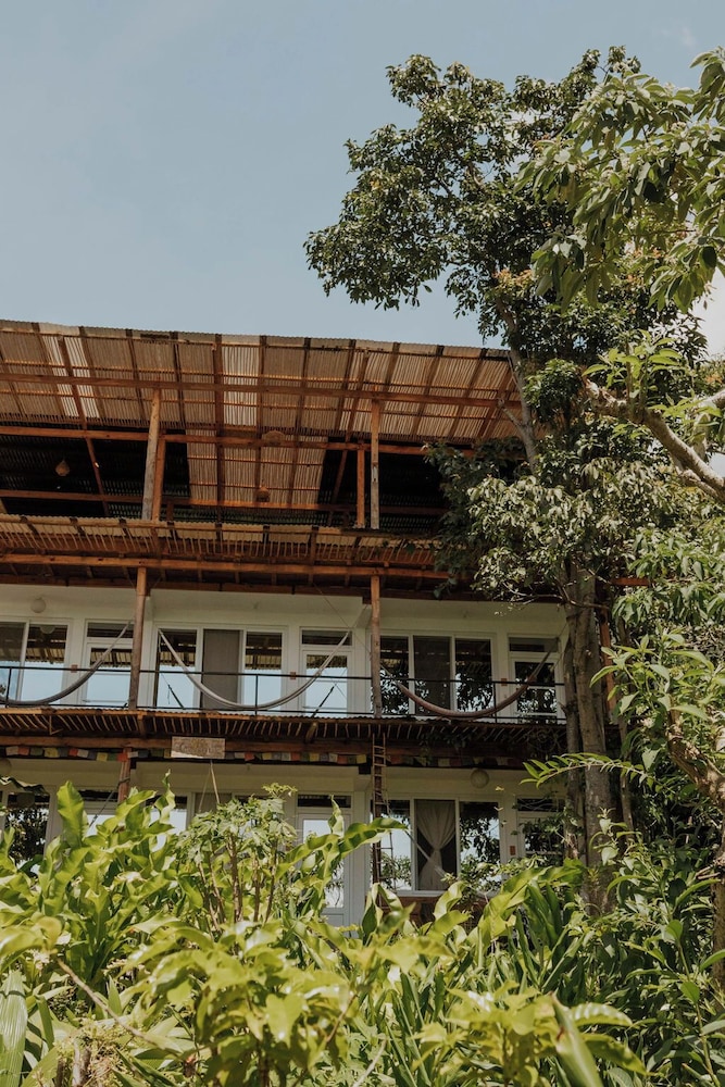Saasil Retreat