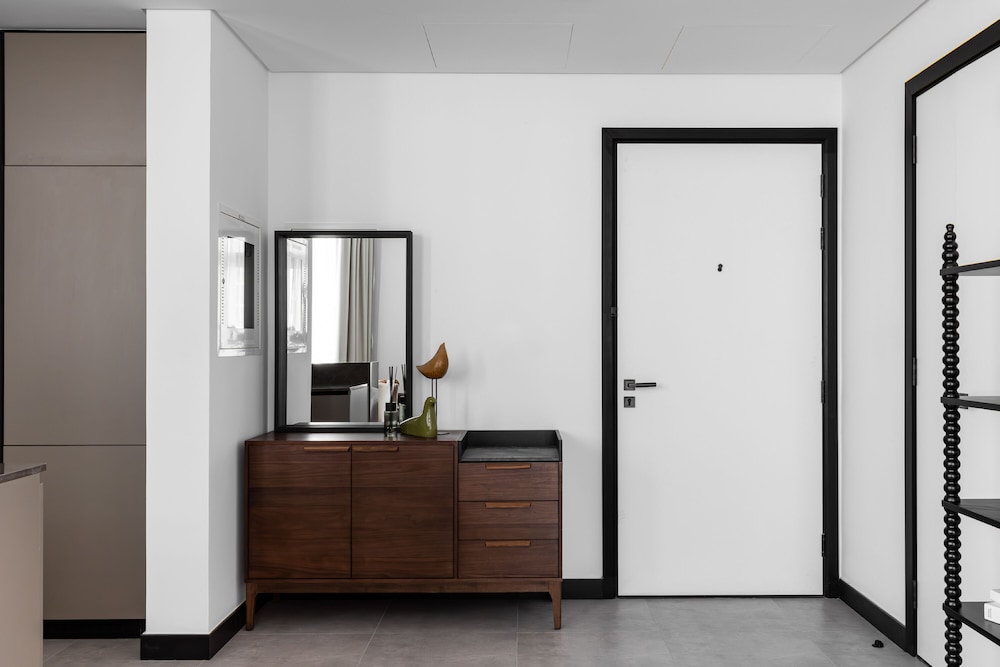 Elegant 1BR at 15 Northside