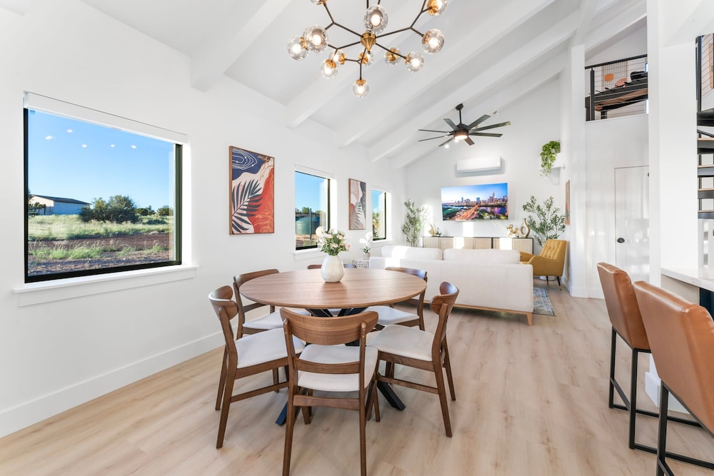 NEW Luxe Desert Retreat Near Grandcanyon S Rim