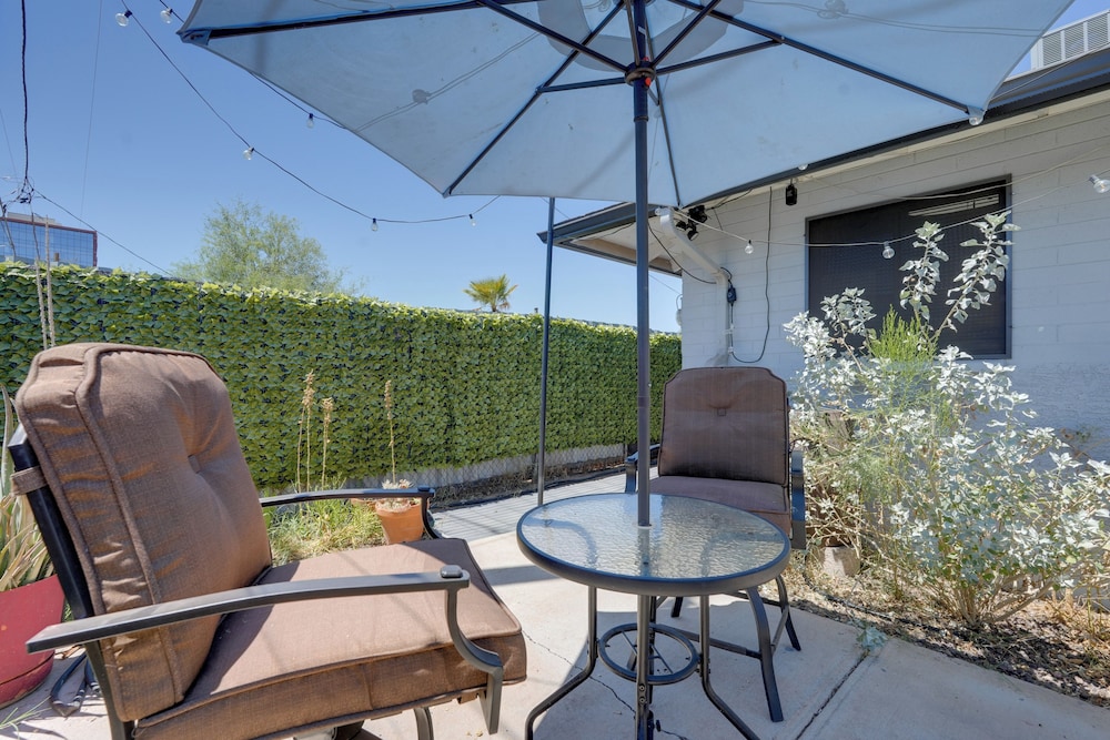 3 Mi to Roosevelt Row Arts District: Apt w/ Patio
