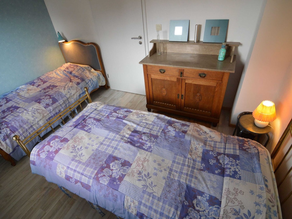 Holiday Home With Garden, Heating, Barbecue view 3
