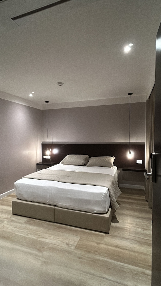 Hotel Grand Galaxie