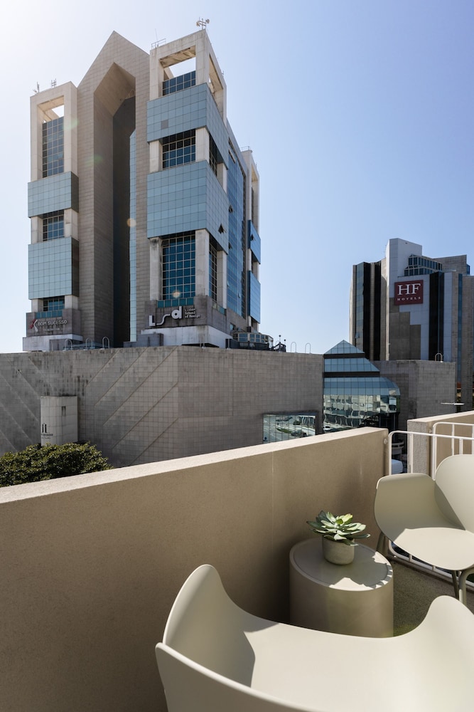 Bom Sucesso Executive Flat 5 3 by Feel Porto