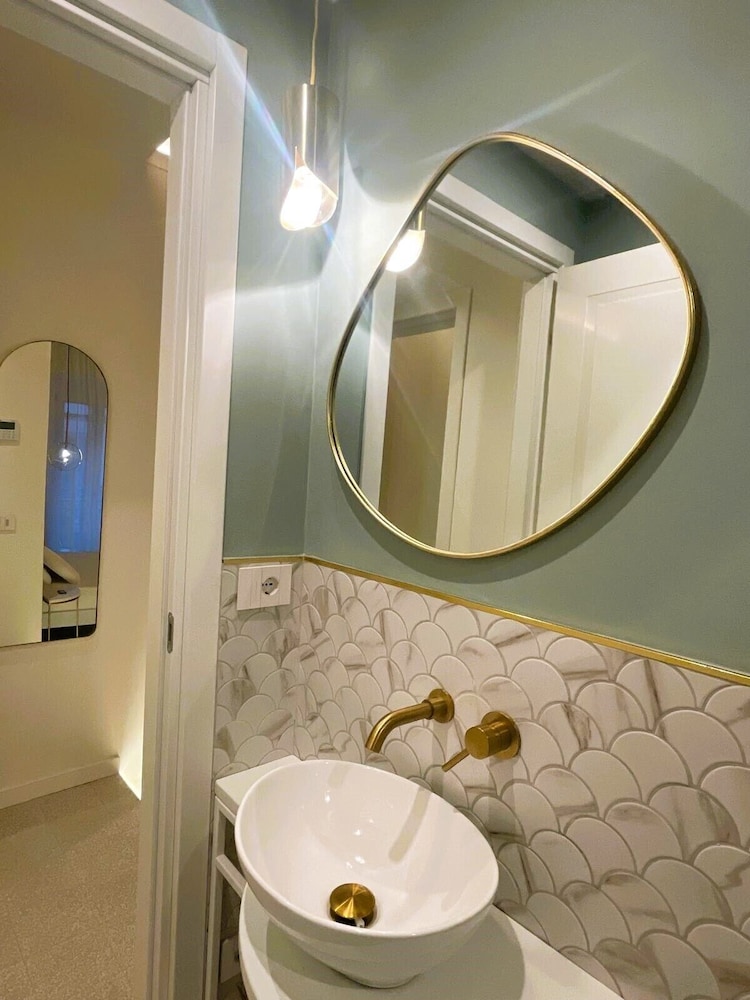 YOUnique Boutique Rooms