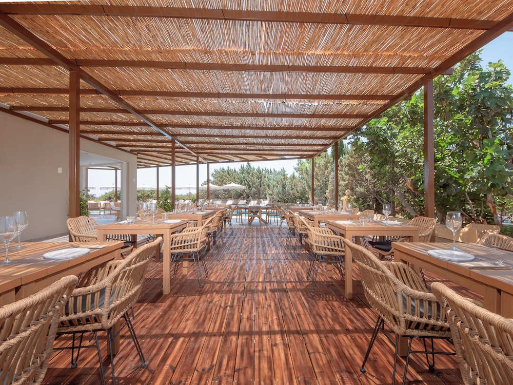 Aethrion Luxury Villas & Suites