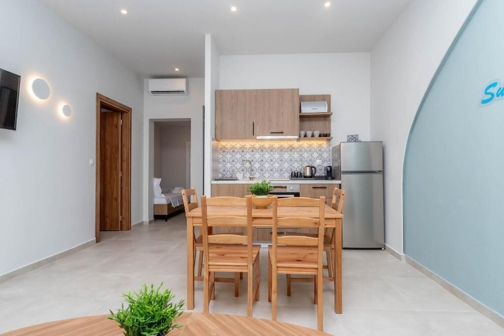 Pteleo apartments