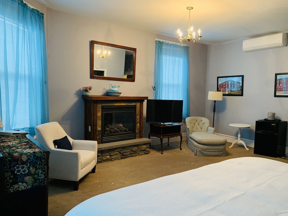 The Hotel Belvidere