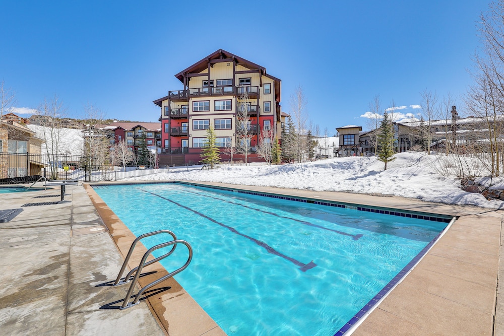 Walk to Ski Lift: Granby Ranch Family Retreat!
