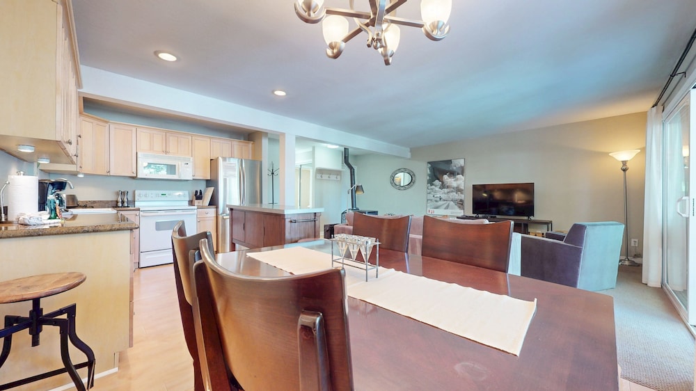 Western Slopes Villas #7 1 Bedroom Condo