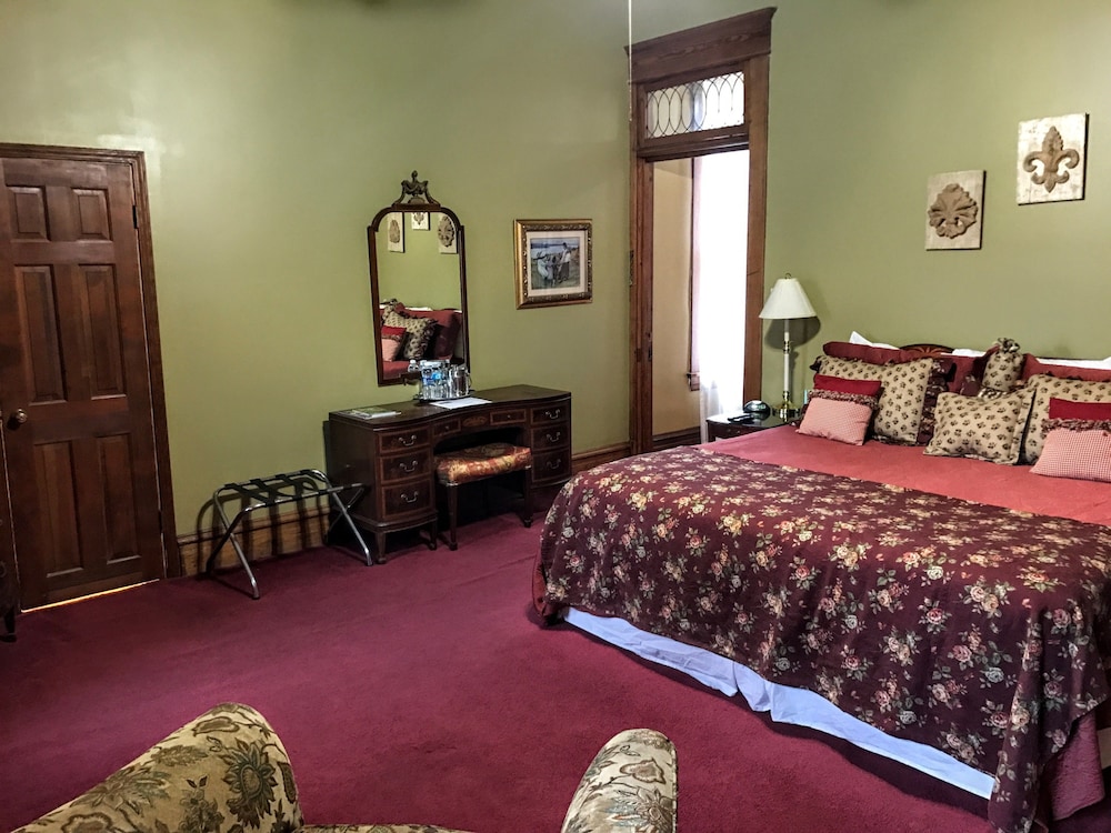 Edwardian Inn