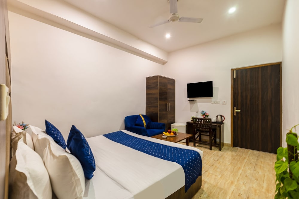 Hotel The Kiara - Complimentary Oneway Airport Transfer