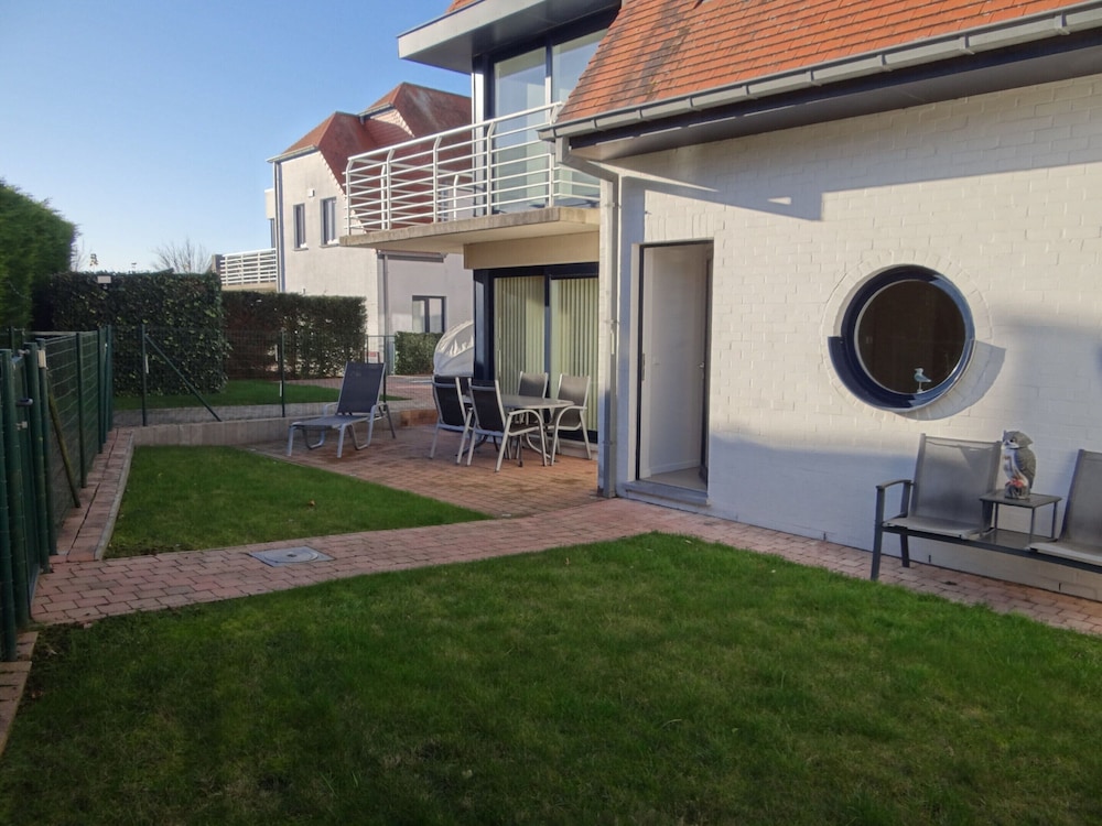 Apartment in Nieuwpoort With sea Views