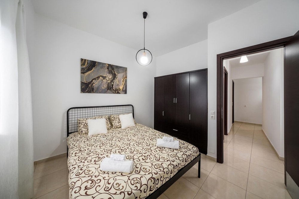 Mela s Home Agioi Deka