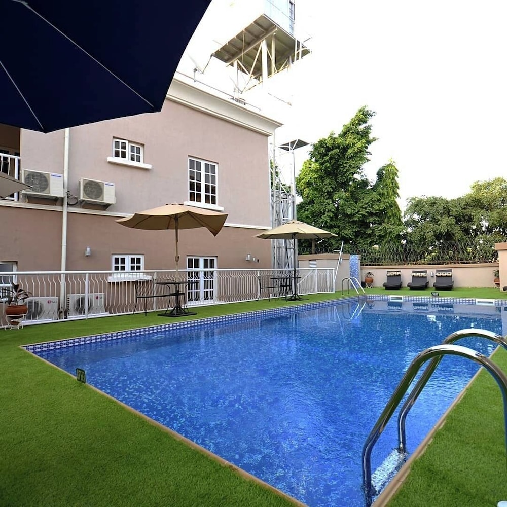 Cantec Apartment