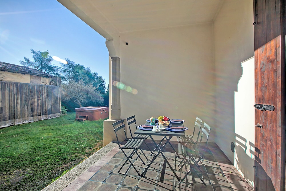 Zara Apartment in Villa Jejia