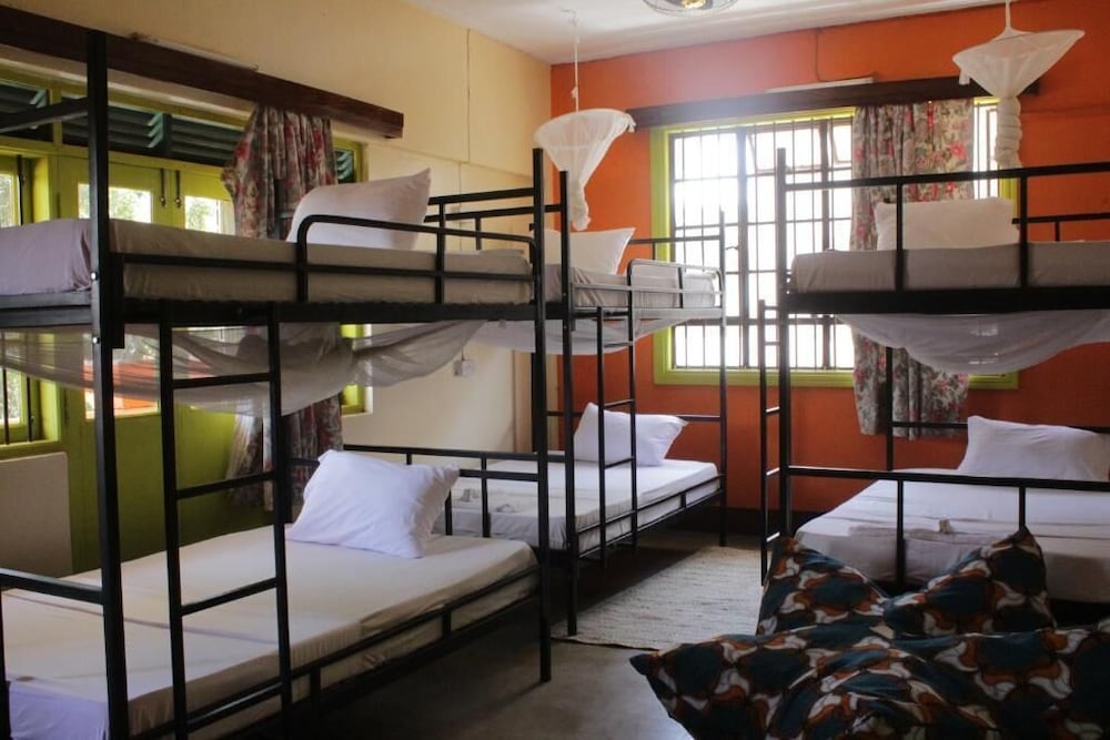 WE TRAVEL HOSTEL