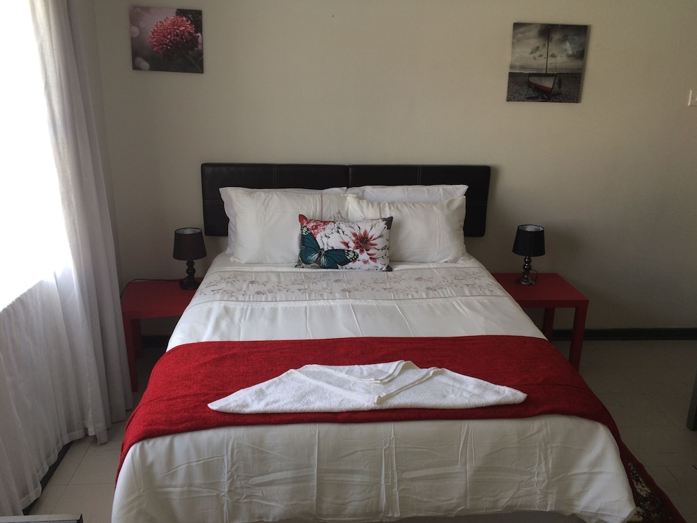 Seamless Bed and Breakfast view 2