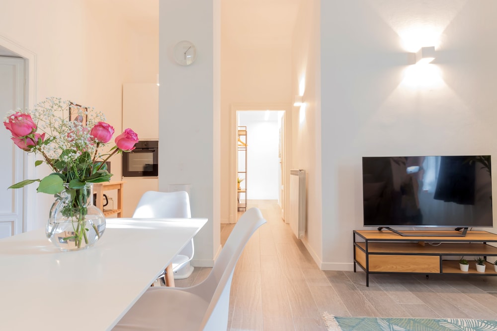 Charming Apartment Milano City Center