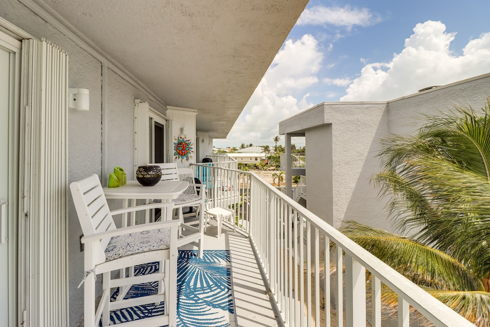 Ocean-view Key Colony Beach Condo w/ Pool Access! view 5