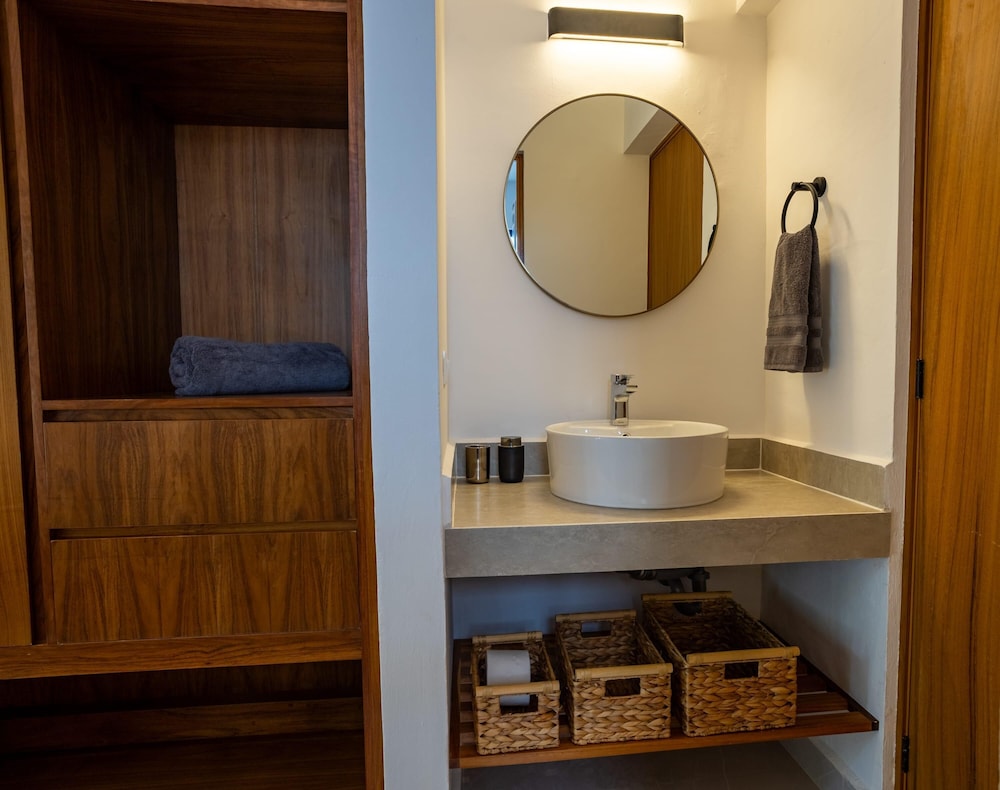 Villa Ek Balam Resort Pool AC Fast Internet