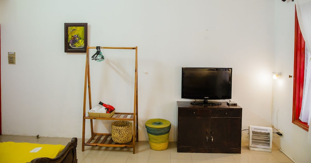 NQ Vintage House