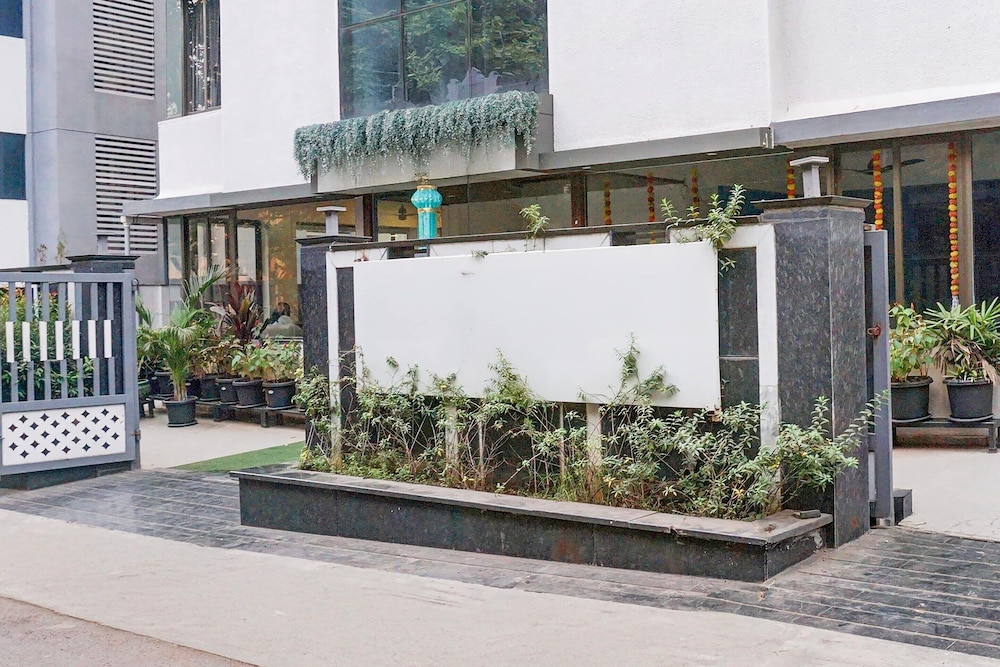 Elite Stays at Viman Nagar Kharadi