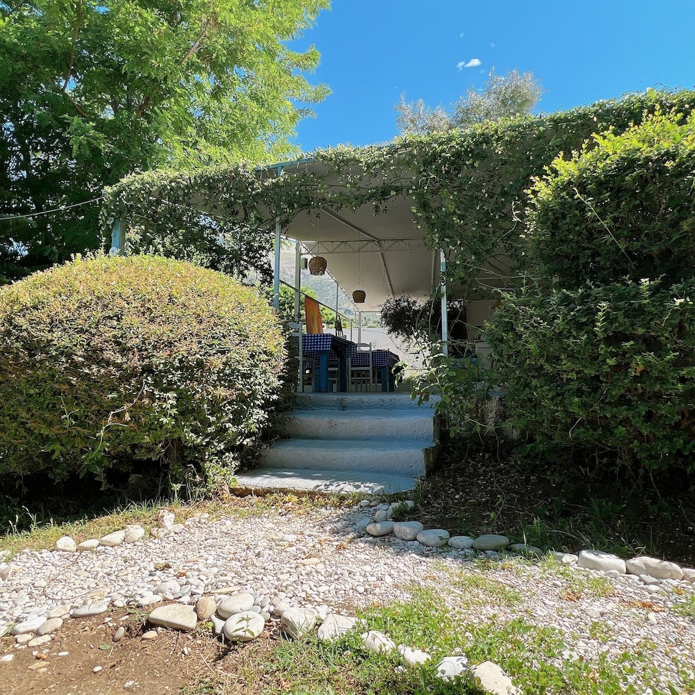Garden Villa Naza