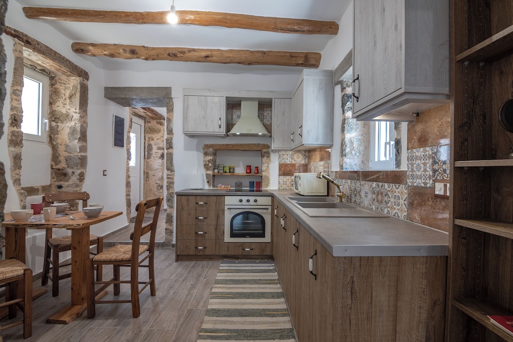 Sellia Stone House - your summer retreat