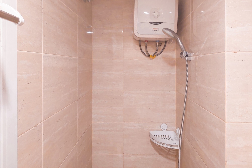 Good Choice and Elegant Studio Apartment Springwood Residence Tangerang