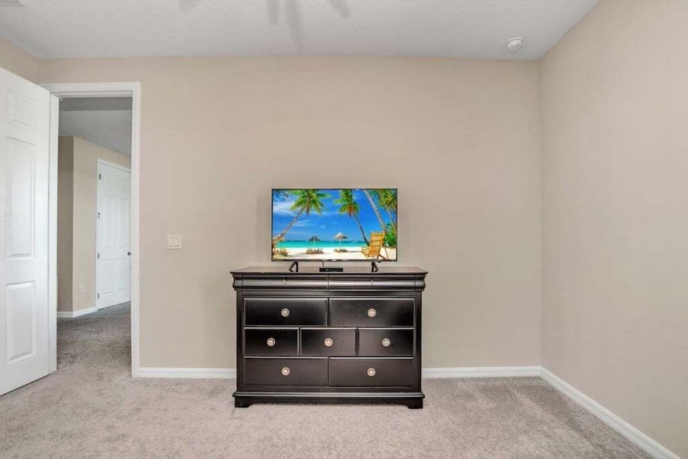 1513nassau 5 Bedroom Villa