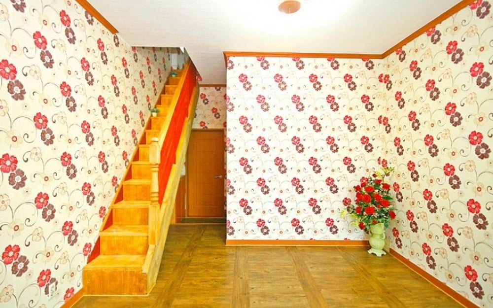 Photo 33