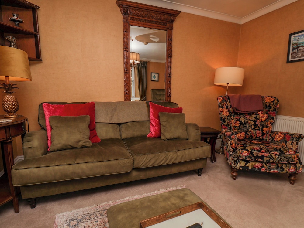 Sixpence Cottage