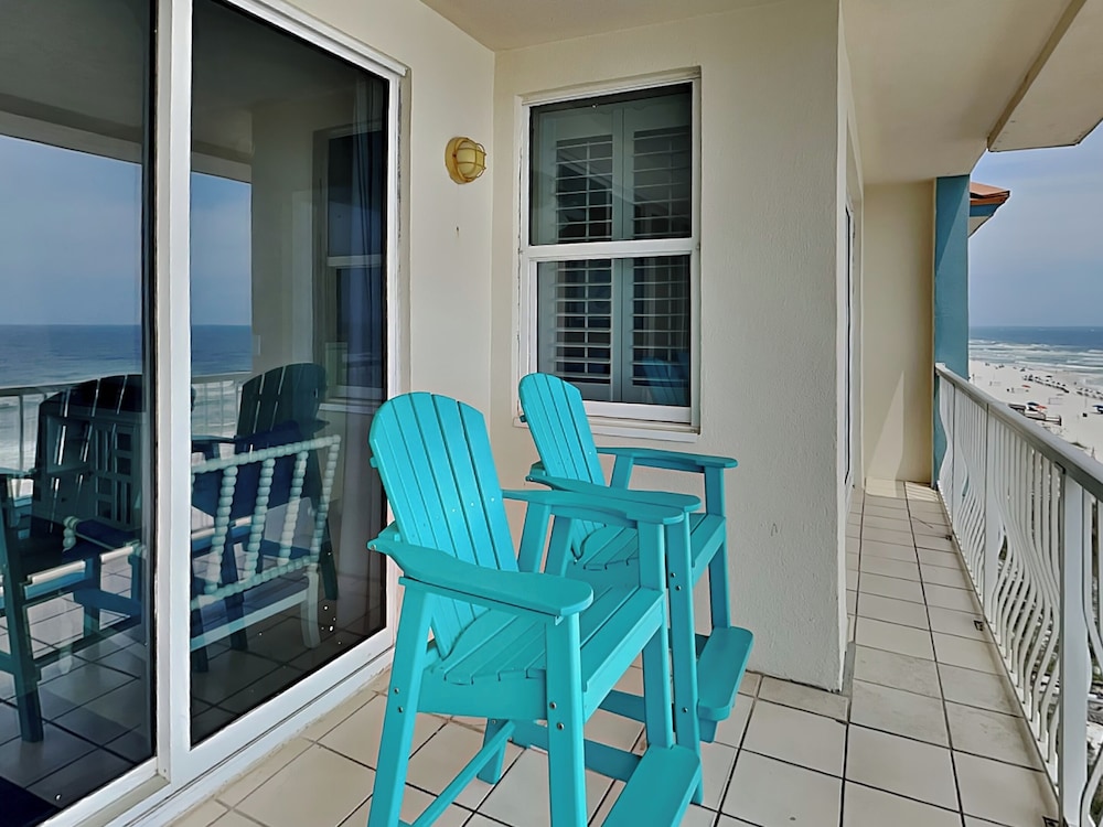 Emerald Key #602 by Southern Vacation Rentals