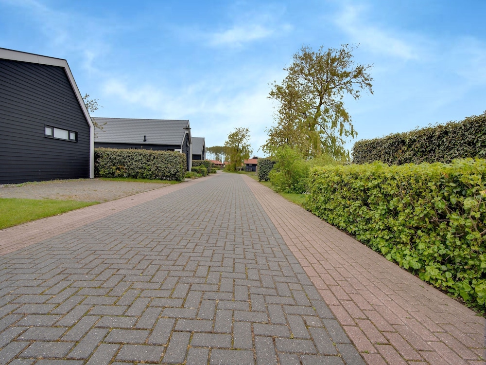 Holiday Home in Kattendijke Near National Park view 2