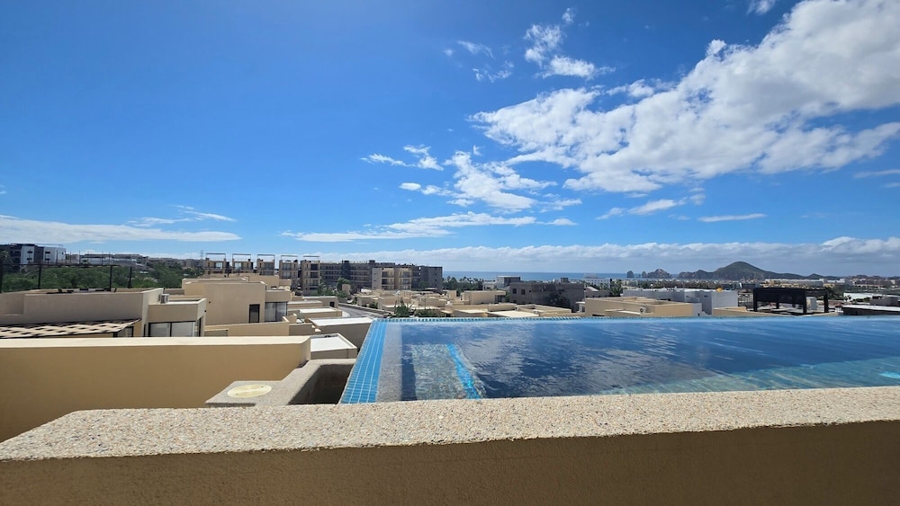 Vistana - Arch View from the Rooftop