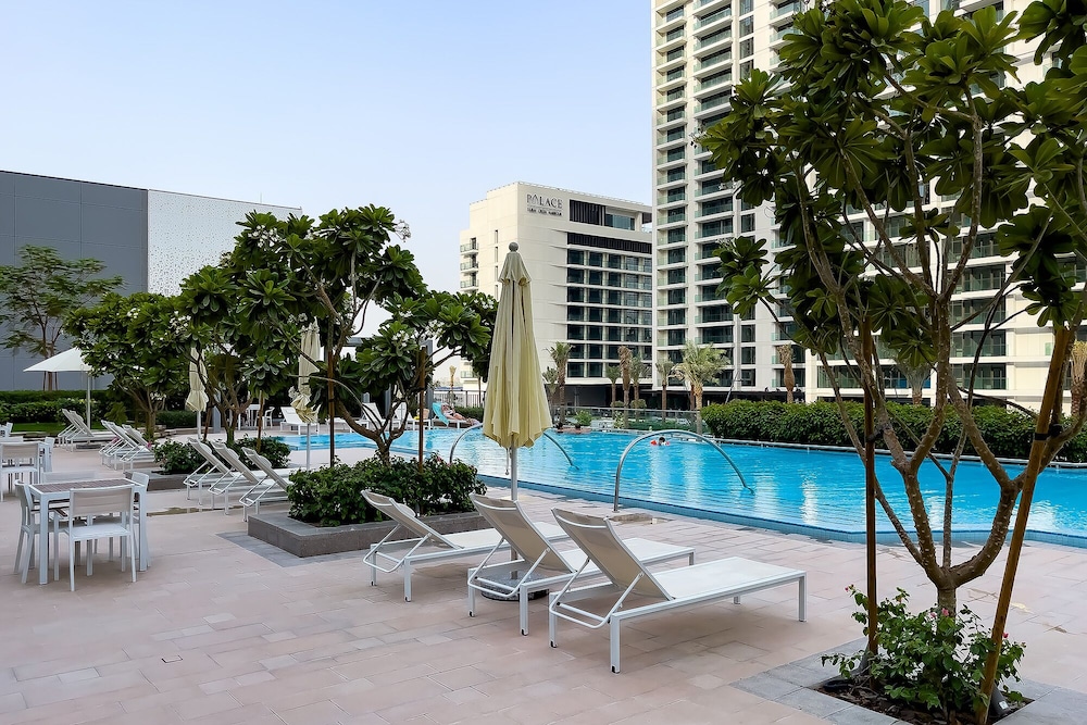 Wonderful Apartments in Icon Bay