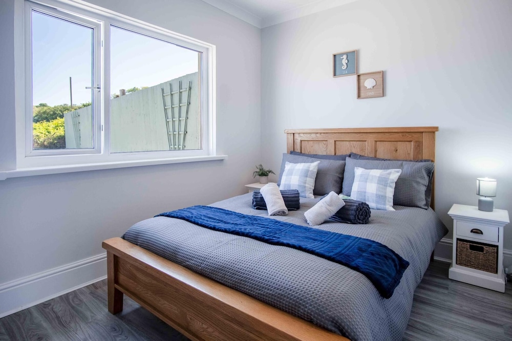 Larkfield - 3 Bedroom Holiday Home - Penally
