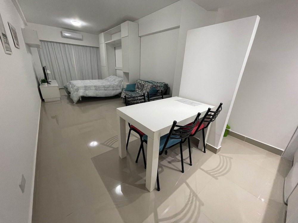Ayres Suites Moreno