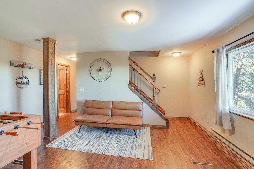 Mountain-view Deck: Pet-friendly Cabin in Bailey
