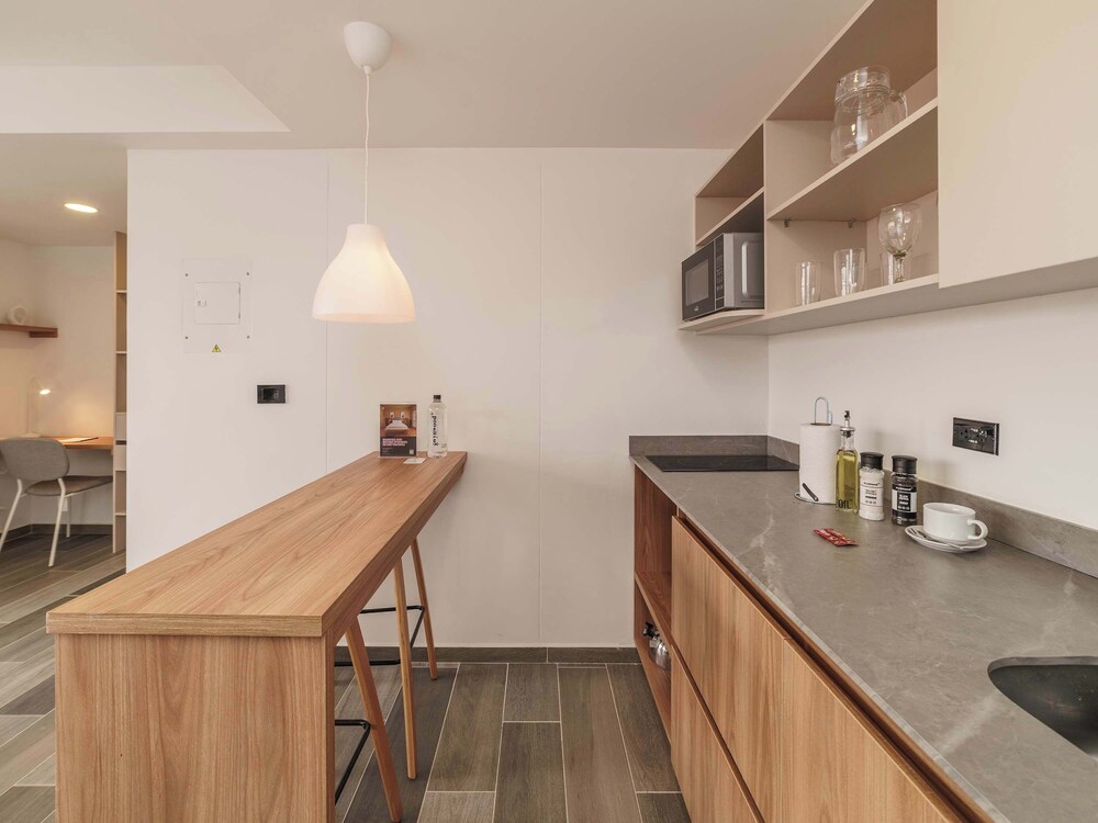 w Engaging Loft w Balcony in Laureles