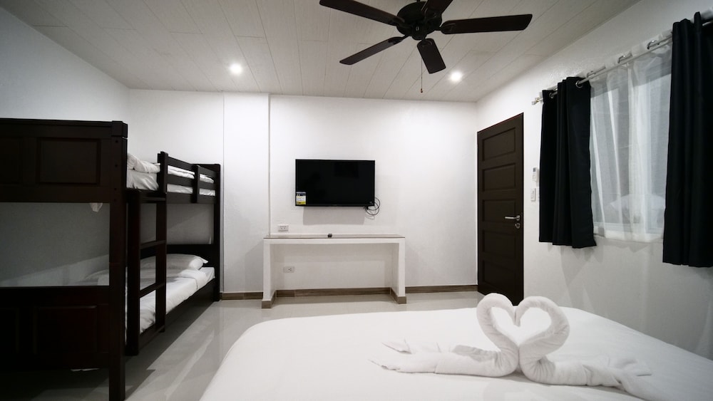 Calypso Beach & Dive Resort