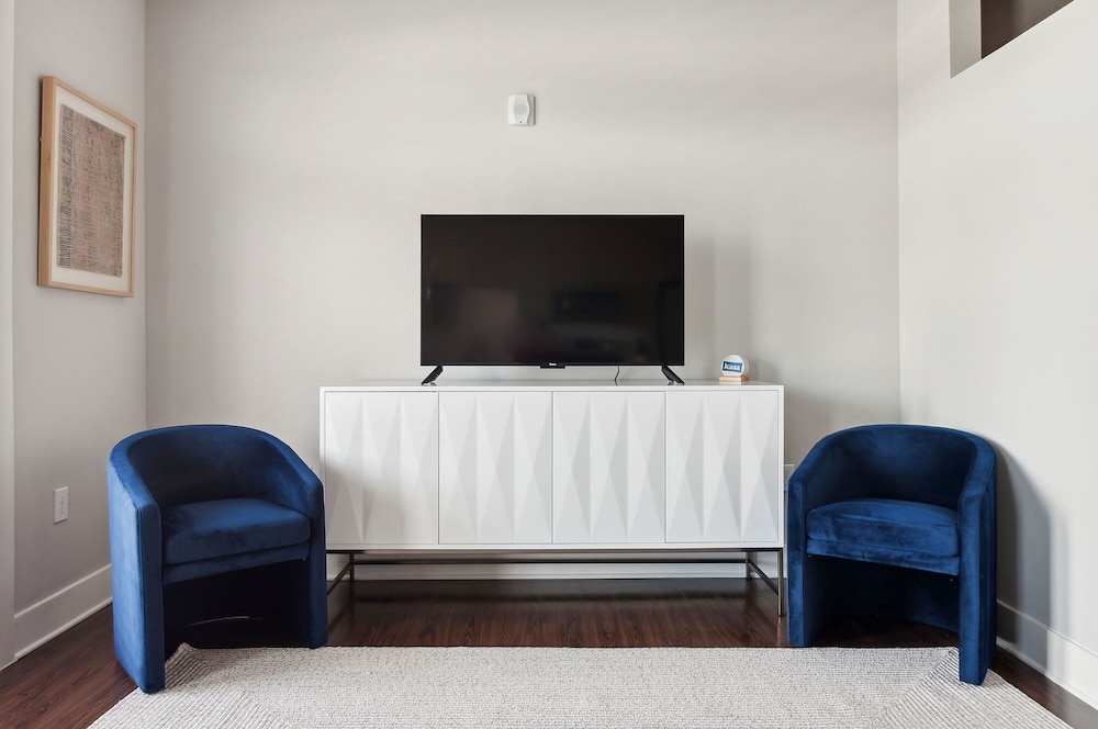 Charlotte Vacations - Kasa at Cortland NoDa Charlotte - Property Image 5