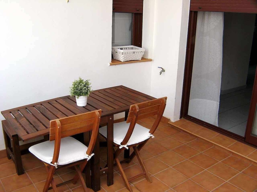 Venavera H21a - 2 Dorm / 1bath Walk to Beach